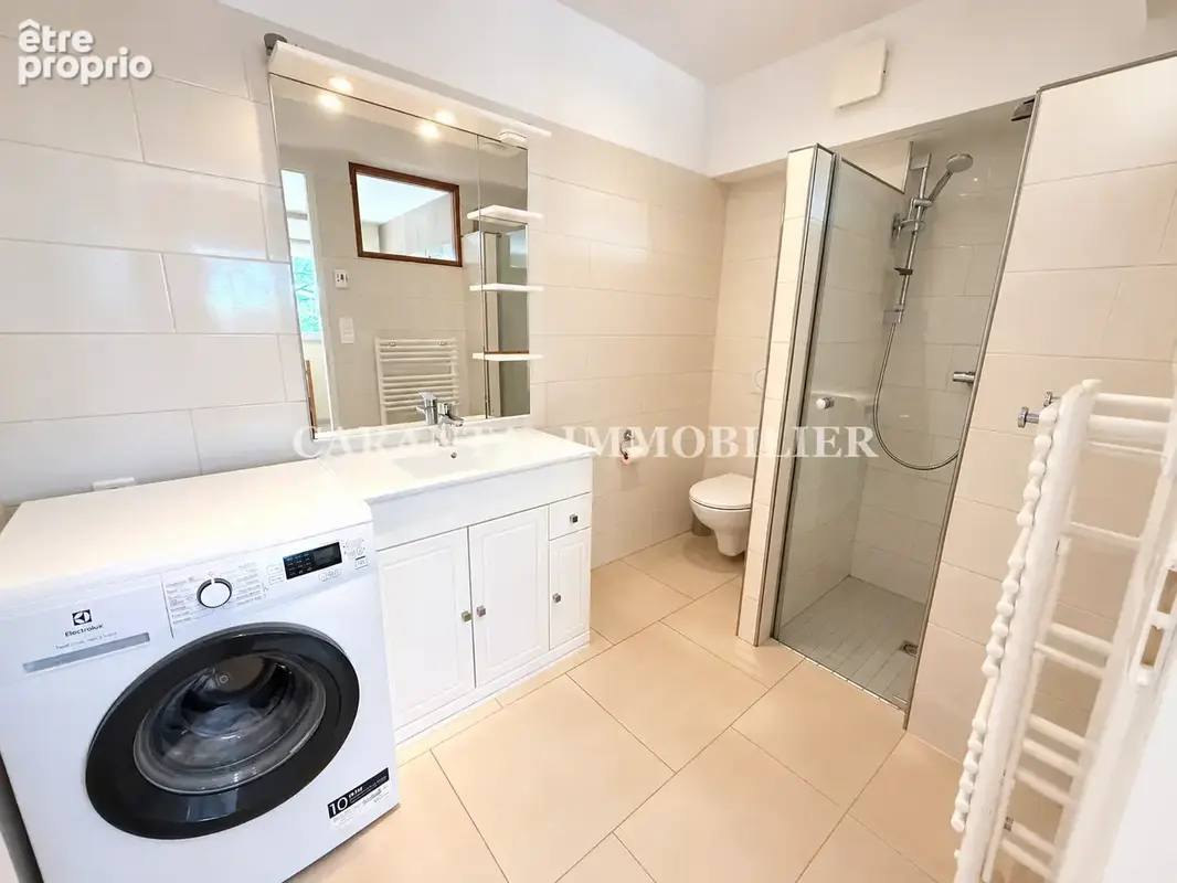 vente propriété 8 pièces Sainte Maxime avec piscine, garage et aperçu Mer à 400m du port. - photo 21