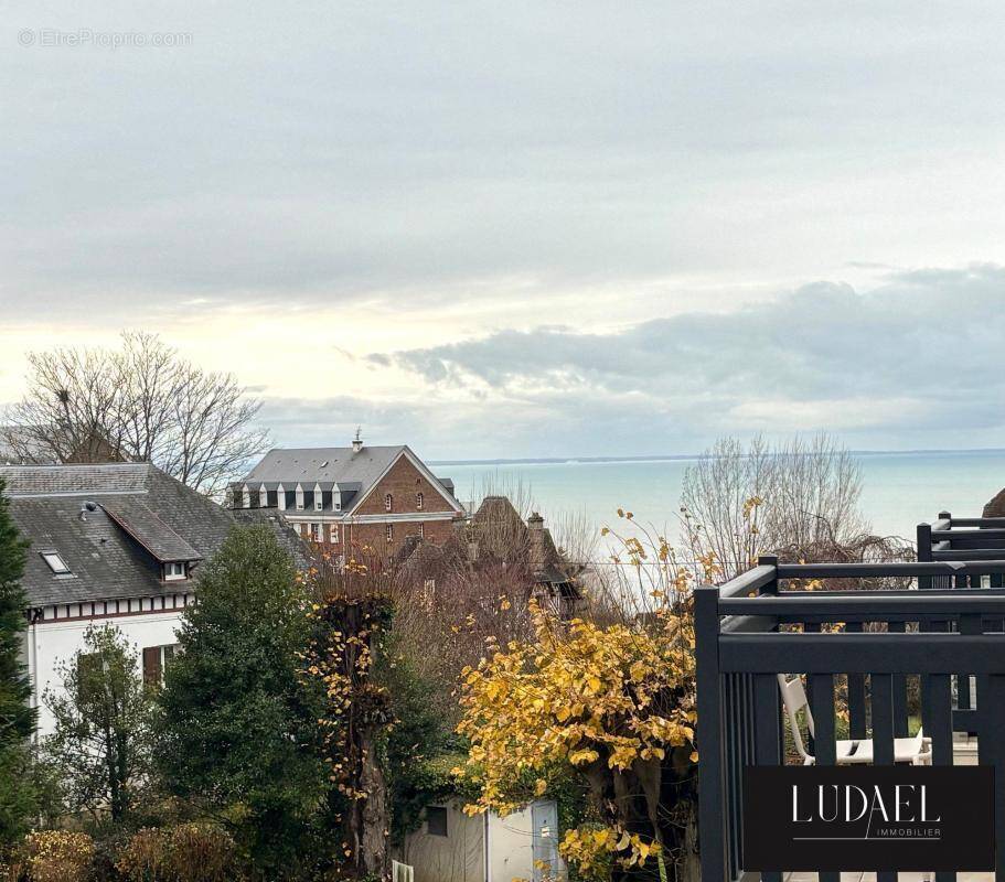 Appartement à TROUVILLE-SUR-MER