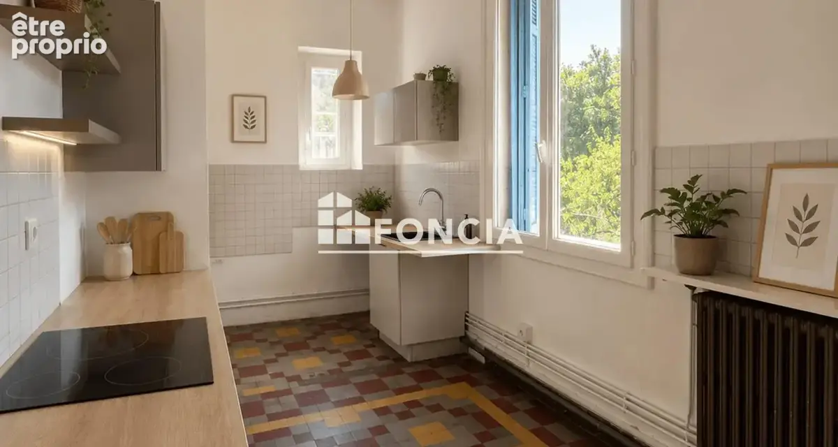 Nîmes Croix de Fer – Somptueux T4 de 120 m² avec jardin de 150 m², studio indépendant et garage - photo 2