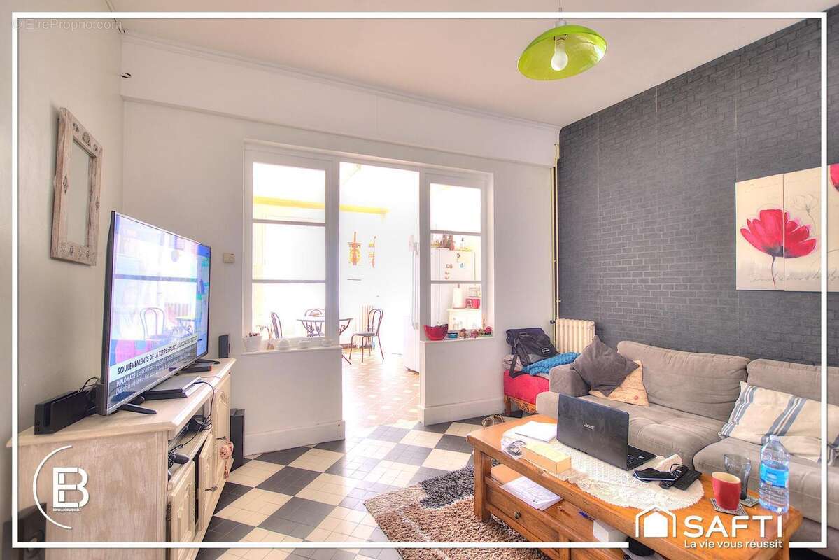 Photo 6 - Maison à SAINT-CHRISTOLY-DE-BLAYE