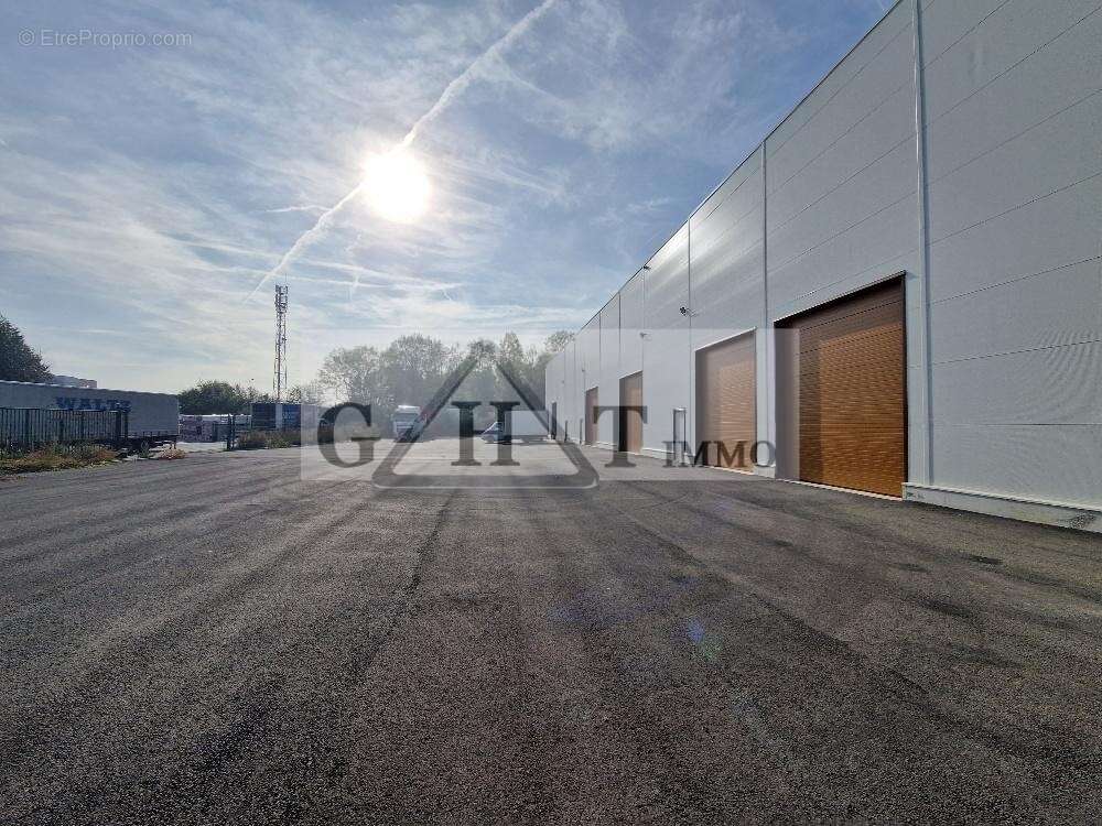 Commerce à SAINT-PATHUS