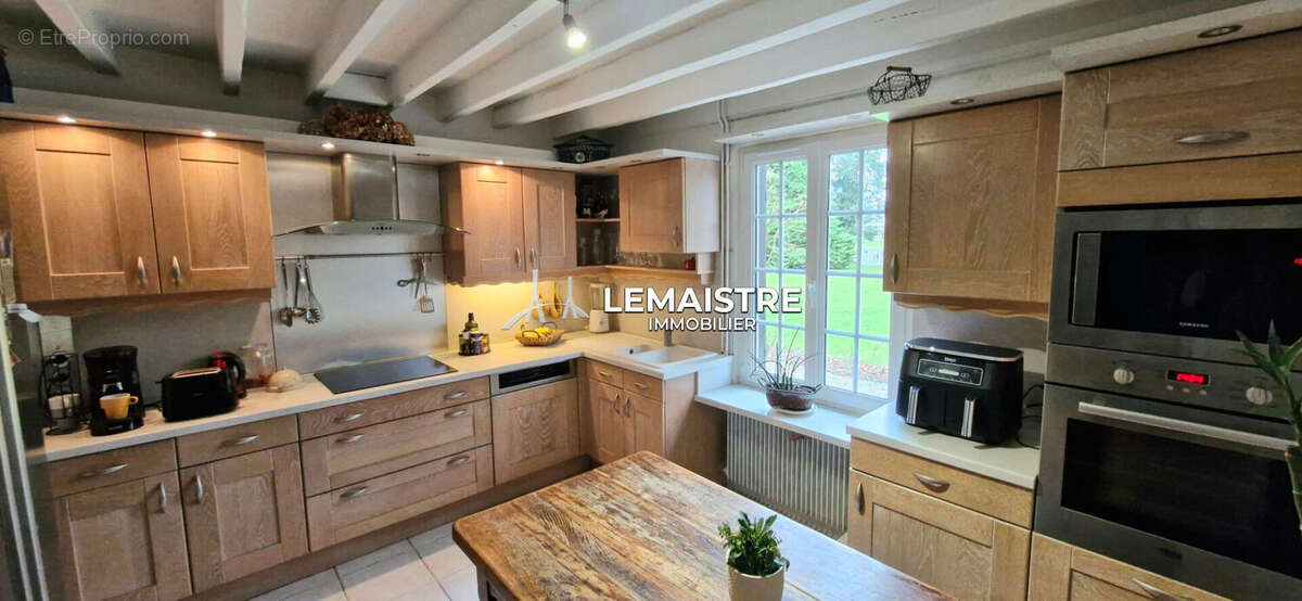 Maison à vendre - Aux portes d'Yvetot - 215 m² - 6 chambres - Suite parentale - Terrain de 1 780 m² - photo 5