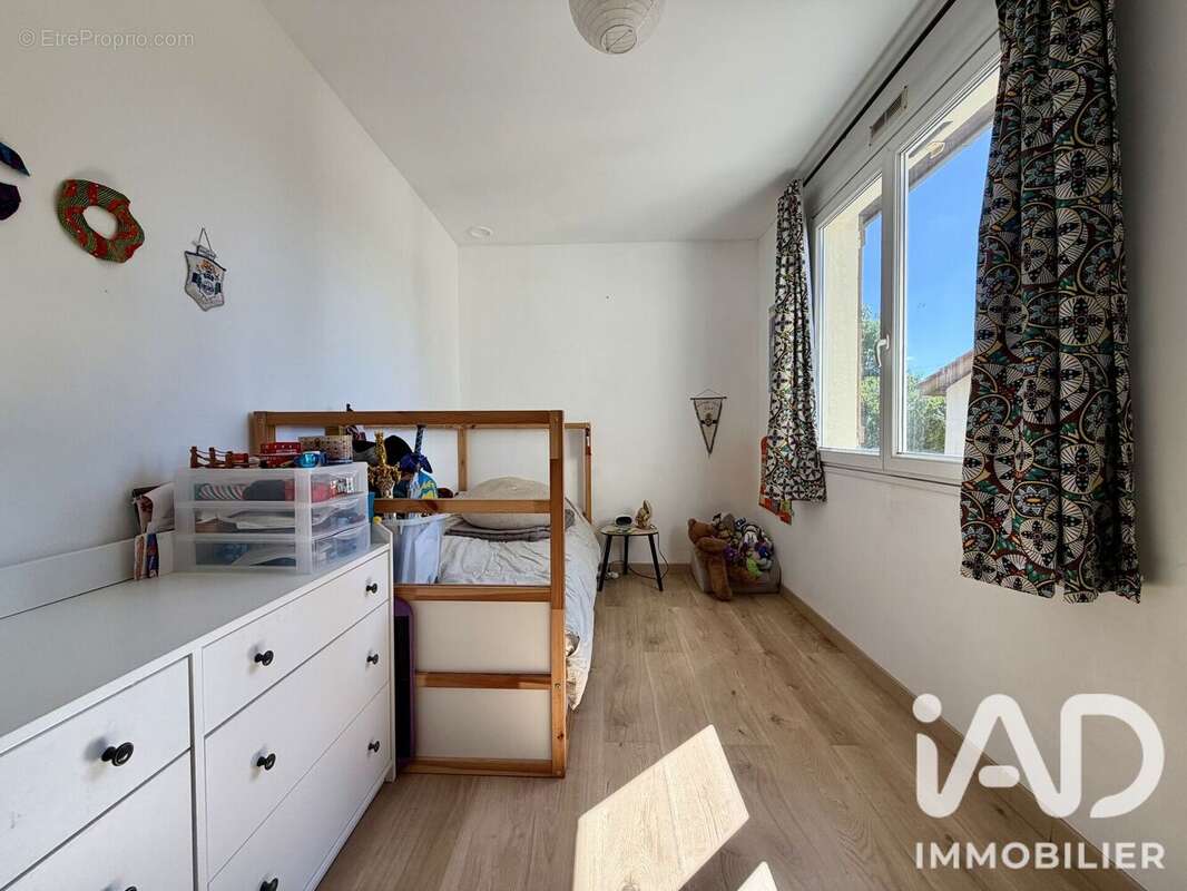 Photo 6 - Maison à CUBZAC-LES-PONTS