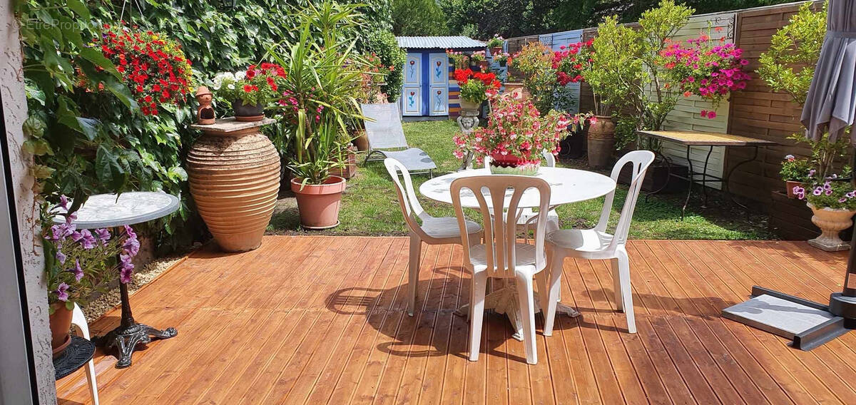 Maison à SERMIZELLES