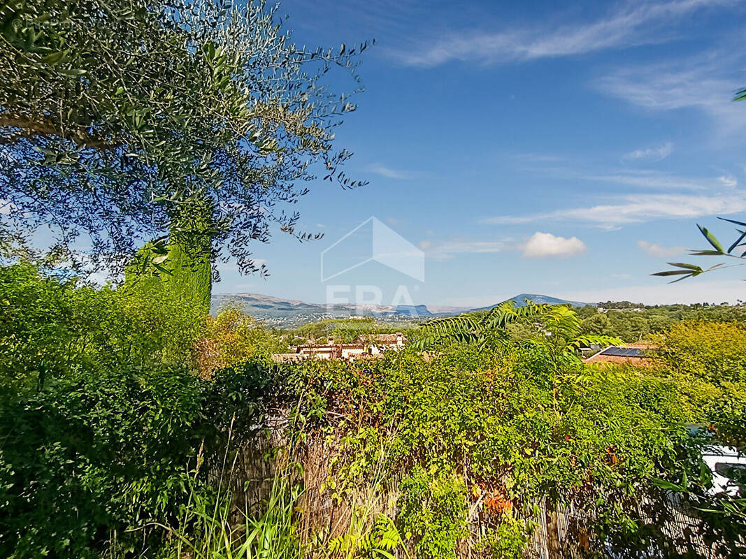 Appartement à MOUANS-SARTOUX