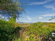 Appartement à MOUANS-SARTOUX