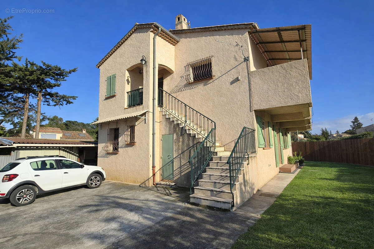 Appartement à SAINT-RAPHAEL