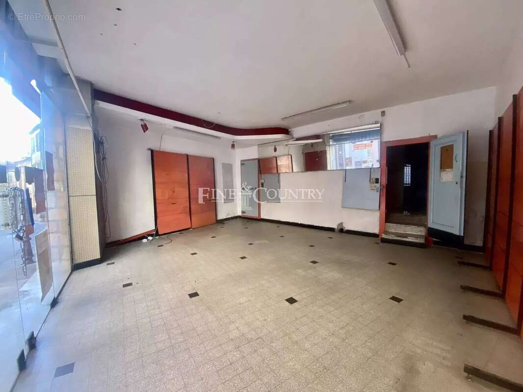 Vente immeuble à Le Cannet , à rénover. - photo 10