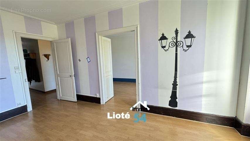 Appartement à BAYON