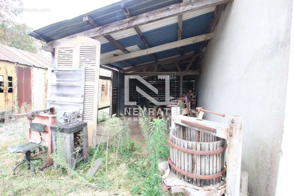 Villa avec dépendances - photo 7