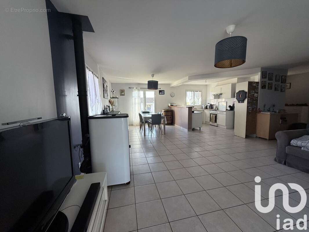 Photo 4 - Maison à JARNAC-CHAMPAGNE