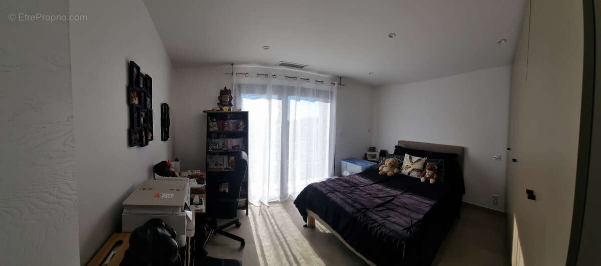 Maison à PUGET-SUR-ARGENS