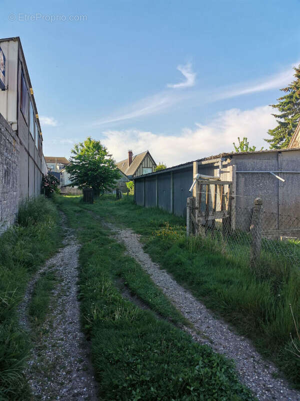 Terrain à BOURG-ACHARD