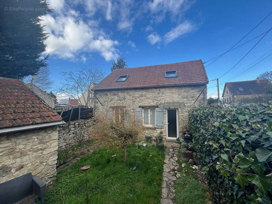 Maison à CREPY-EN-VALOIS