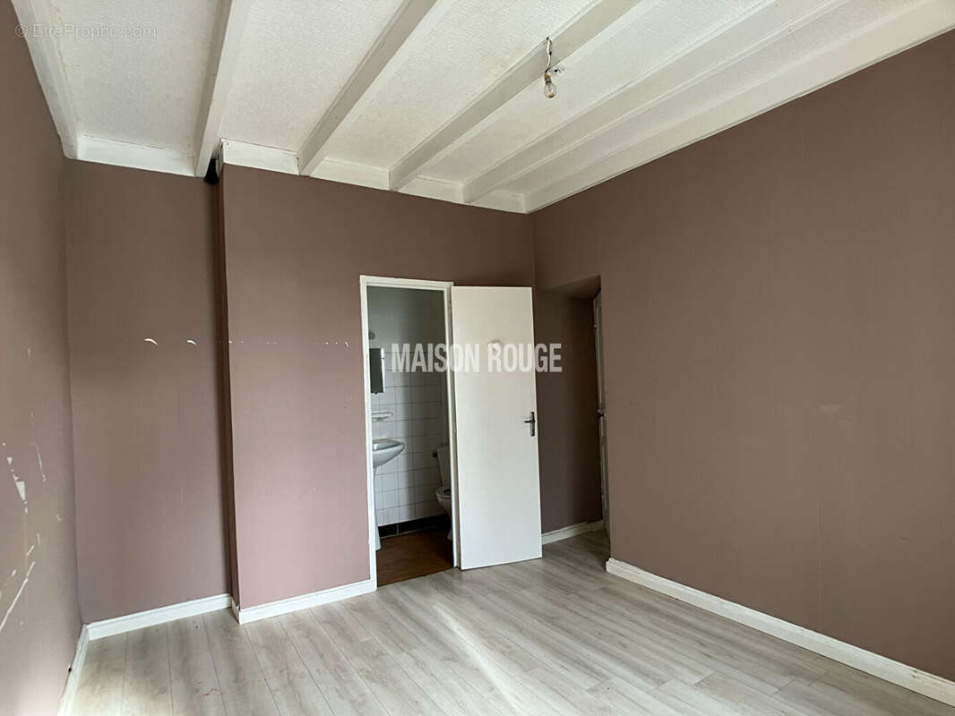 Maison à HENANBIHEN