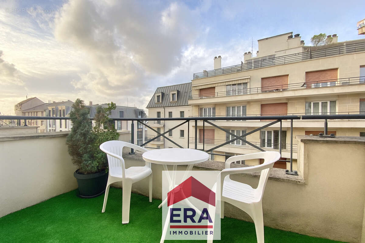 Appartement à SARTROUVILLE