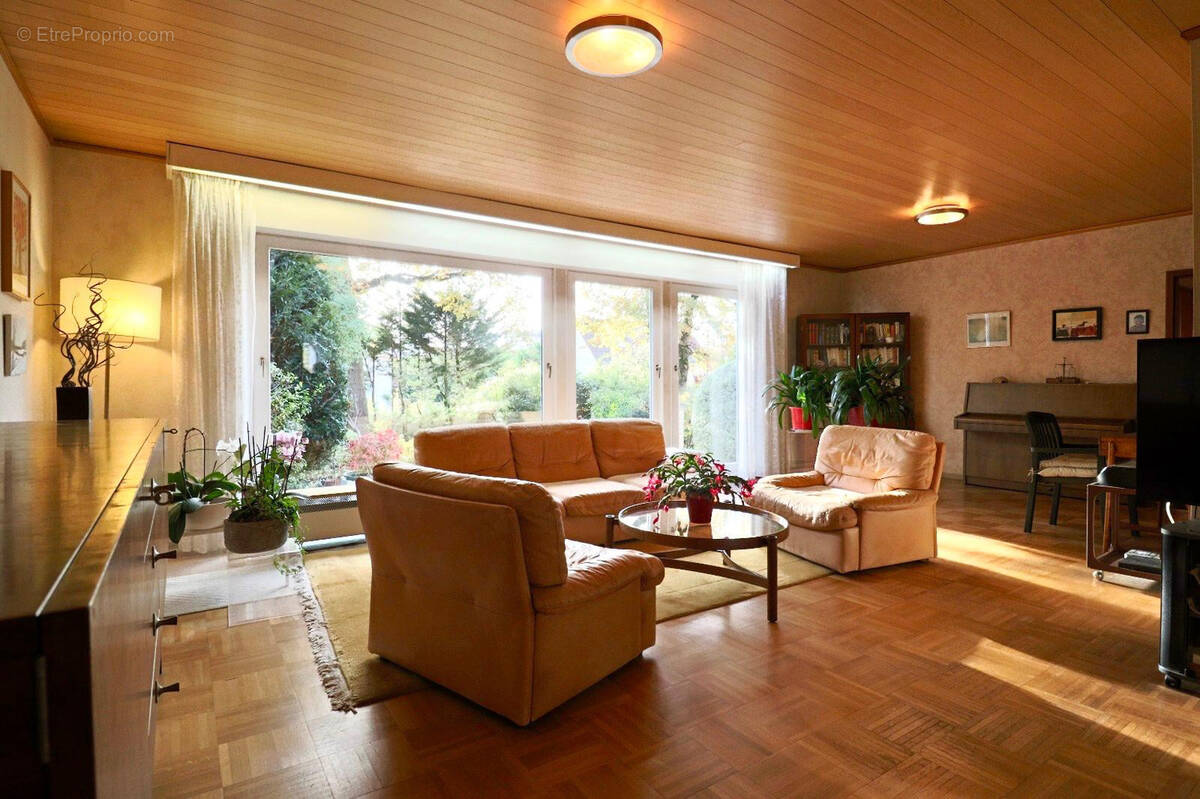 Maison à LES PAVILLONS-SOUS-BOIS