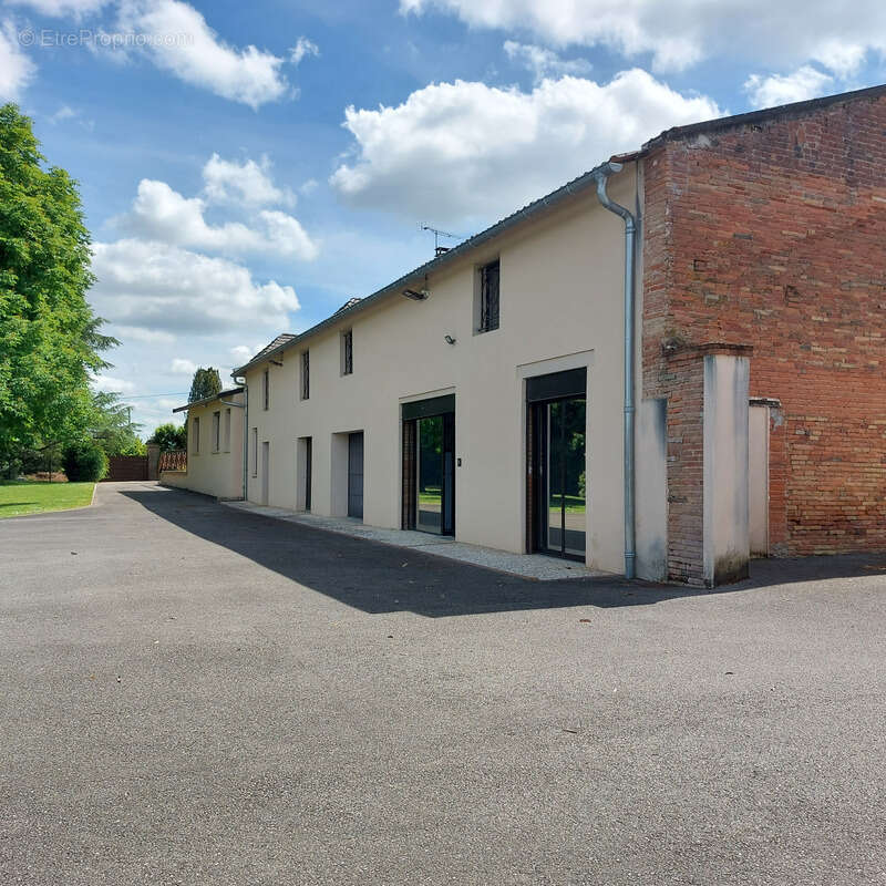 Maison à vendre 13 pièces MONTAUBAN (82), salle de reception, parking, bureaux, cave, dépendances,  parc de 8000m2, 2 entrées in - photo 98