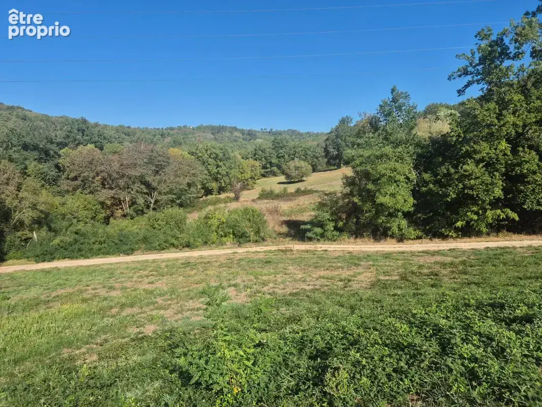 Photo Terrain à Cublac au prix de 29 000€