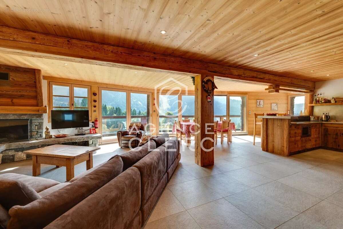 Maison à LA CLUSAZ