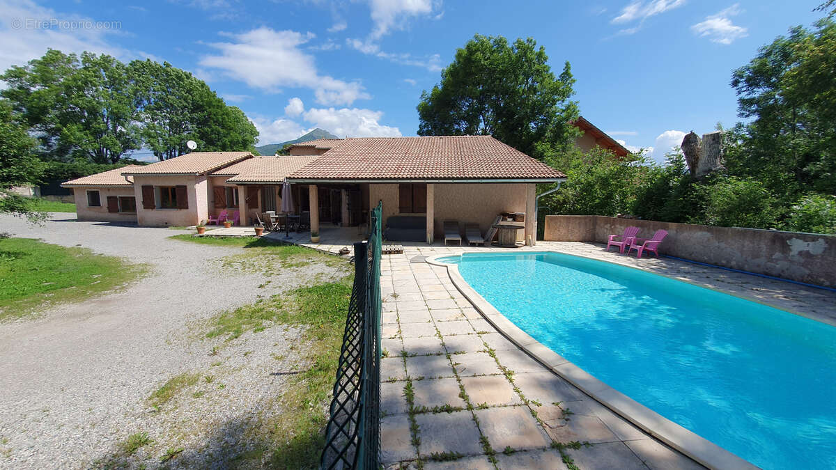 Maison à LA FREISSINOUSE