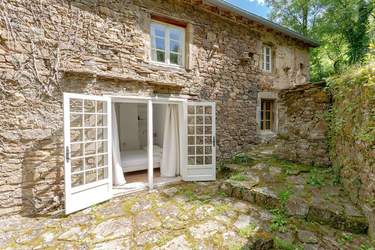 Charmante maison en pierre - vue exceptionnelle sur la vallée du Tarn - photo 10