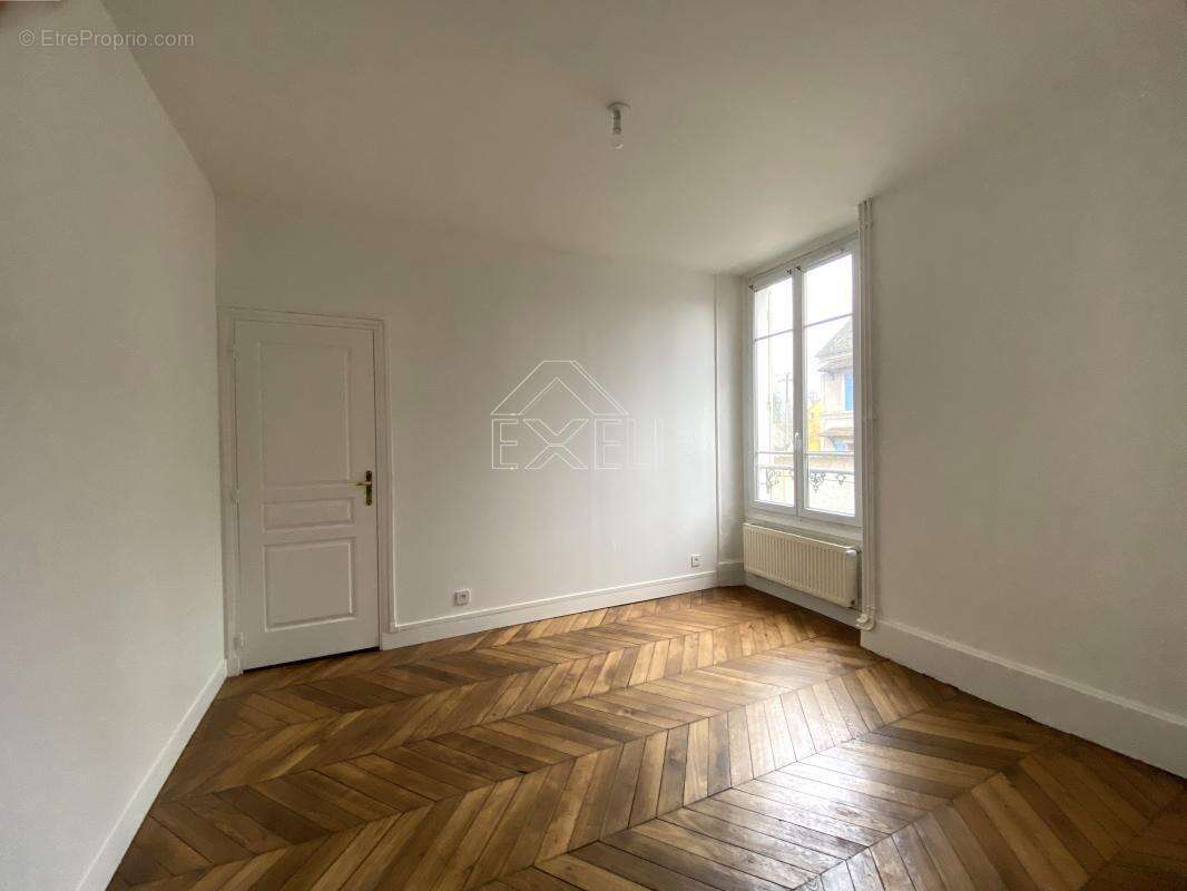 Appartement à ROSNY-SUR-SEINE