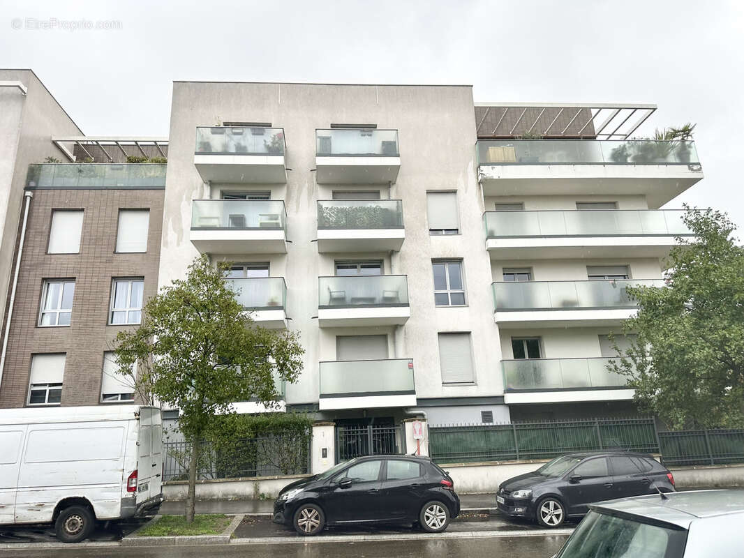 Appartement à ROSNY-SOUS-BOIS