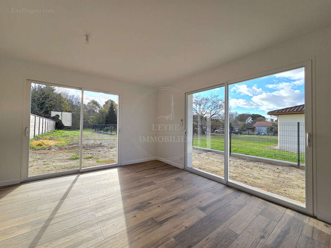 Maison à BELIN-BELIET