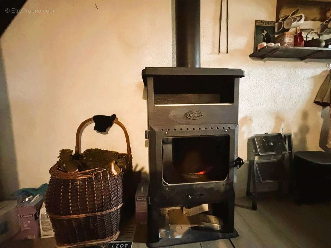 Maison à SAINTE-FOY-DE-LONGAS