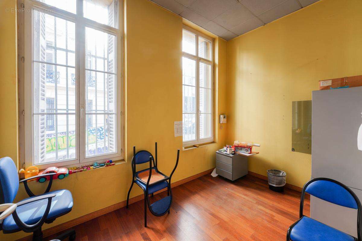 Appartement à MARSEILLE-6E