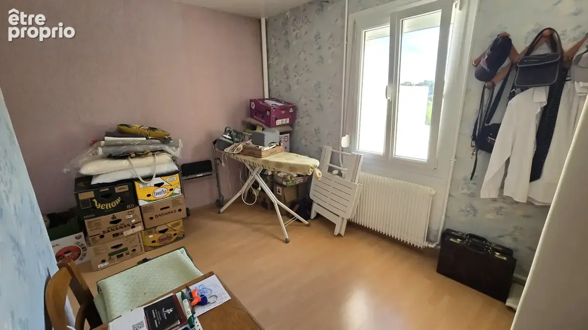 réf 4028 Maison de ville entretenue avec jardin secteur Ecole des Carrières - photo 9