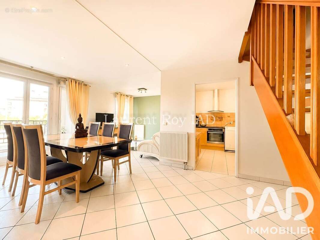 Appartement 109 m² à Saint-Ouen-L'aumone  - photo 3