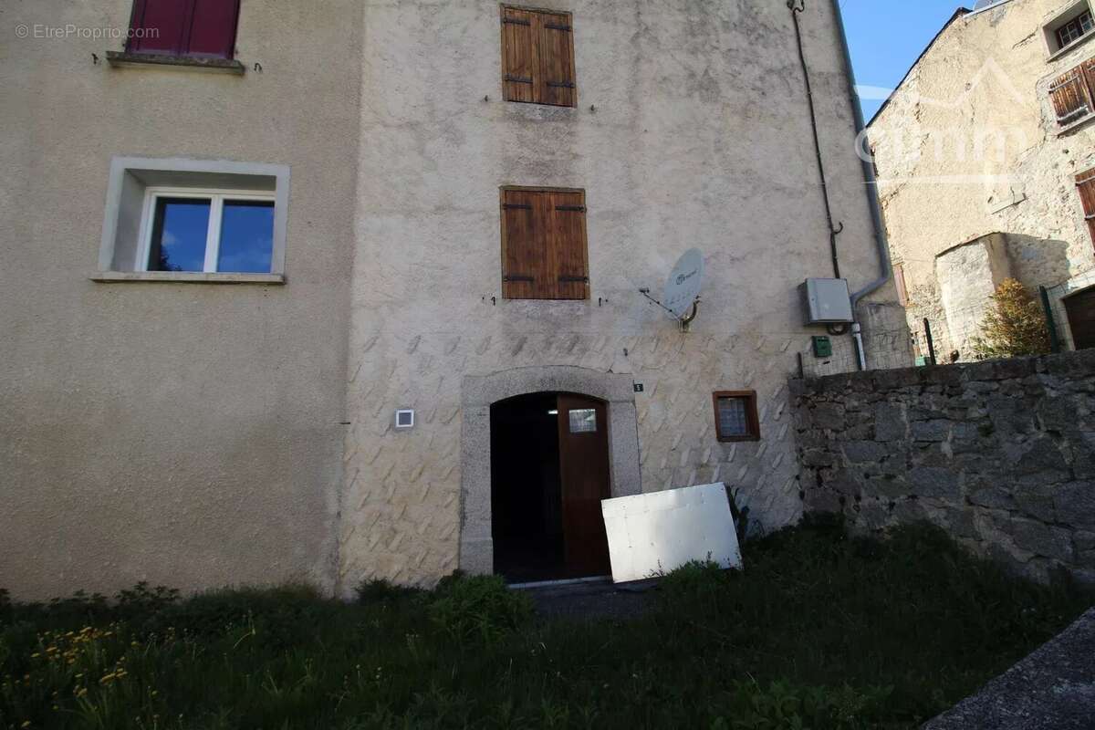 Maison à ROQUEFORT-DE-SAULT