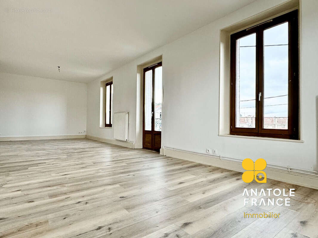 Appartement à PONT-SAINT-VINCENT