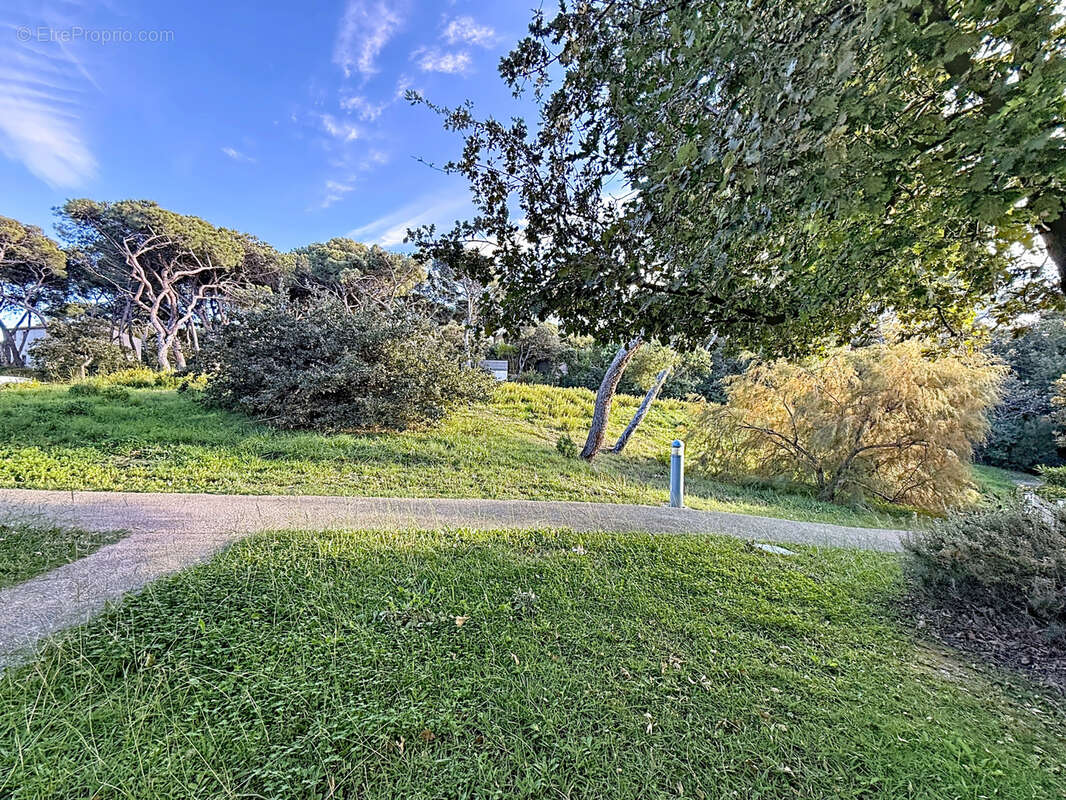 Appartement à SIX-FOURS-LES-PLAGES