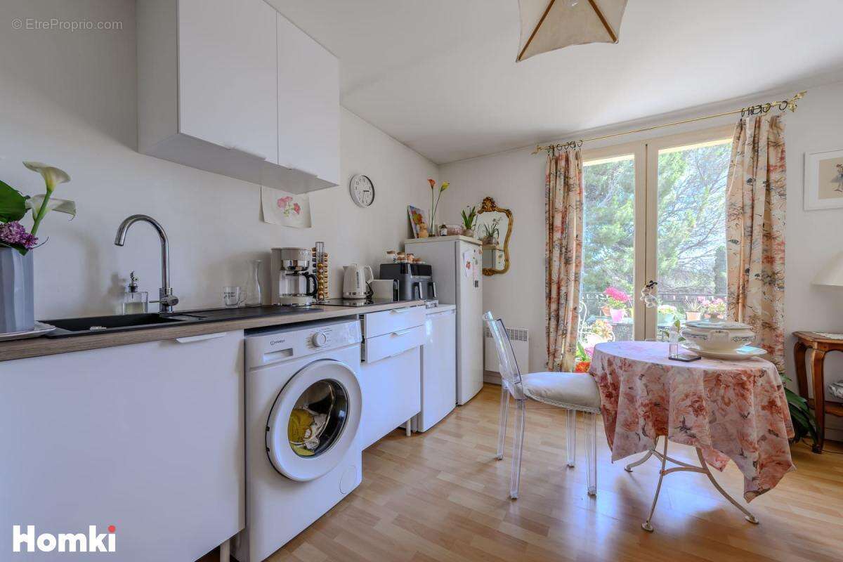 Maison à PELISSANNE
