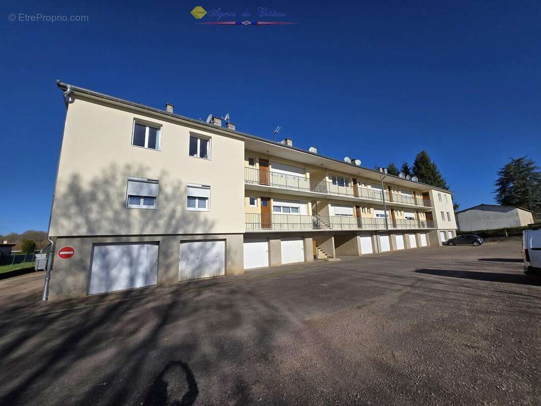 n°2 - Appartement à LA CLAYETTE