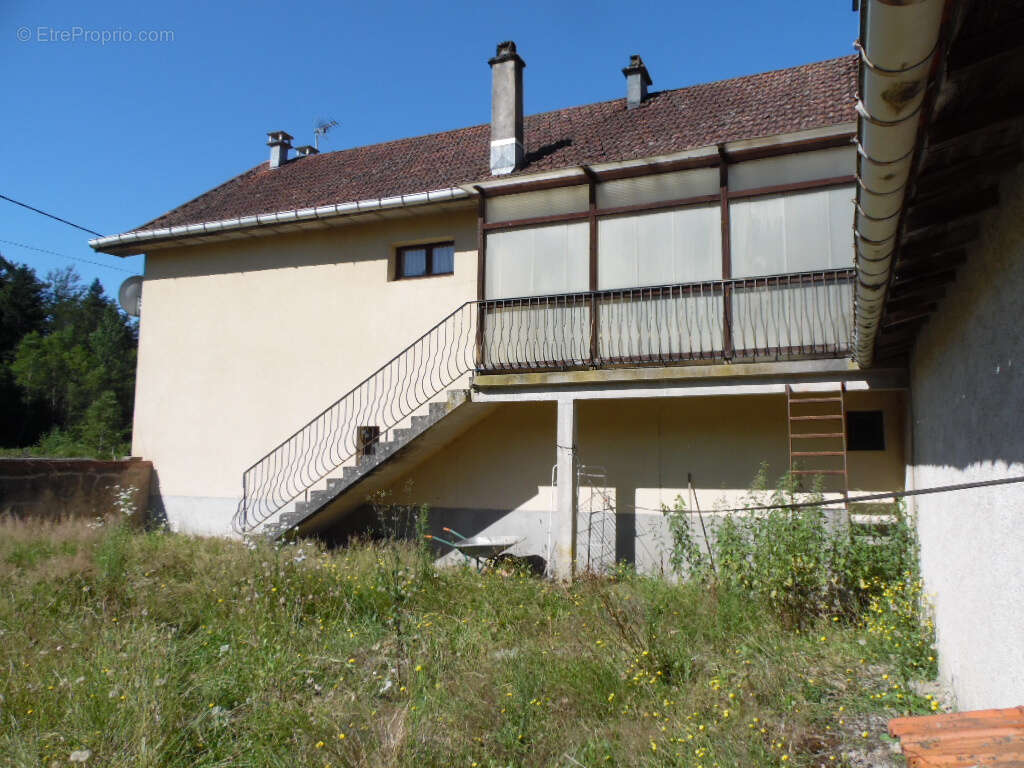 Maison à LE MONT