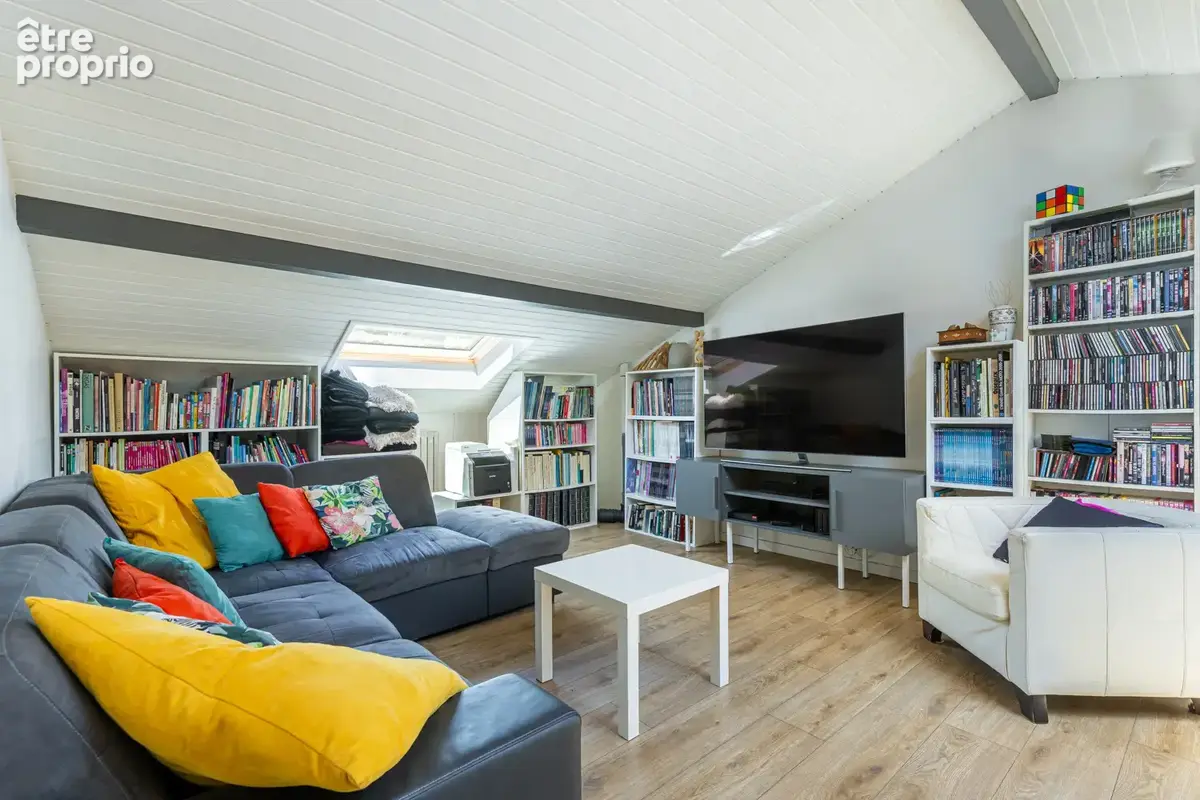 Maison - Poisy - 238 m2 avec piscine - photo 8