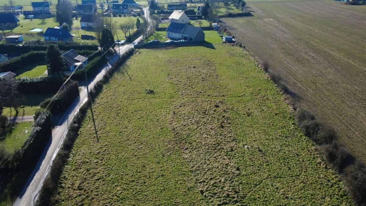 Terrain à BERNAY