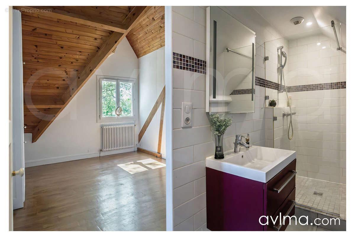 Maison à SAINT-NOM-LA-BRETECHE