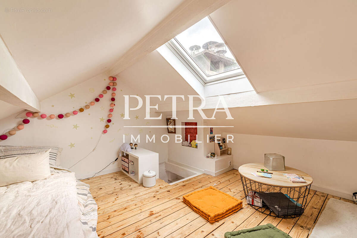 Maison à L&#039;HAY-LES-ROSES