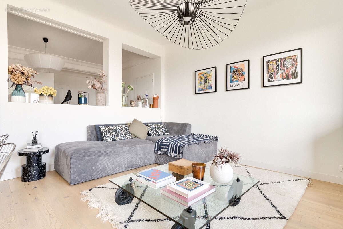 Appartement à MARSEILLE-6E