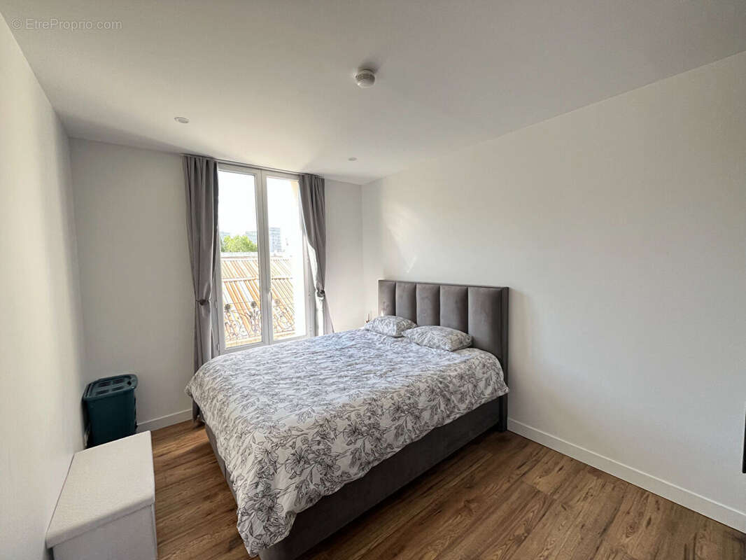 Appartement à AUBERVILLIERS