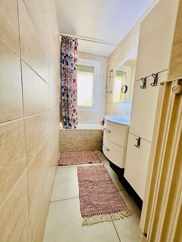 Appartement à ECHIROLLES