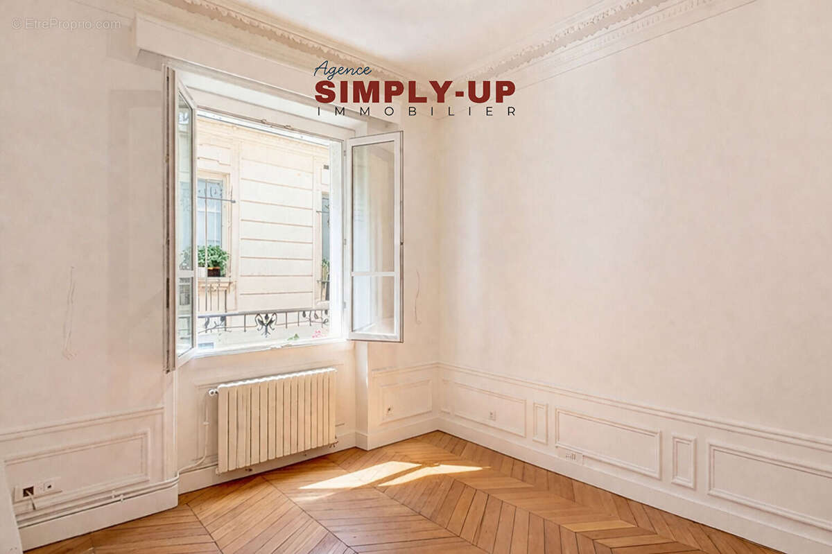 Appartement à NEUILLY-SUR-SEINE
