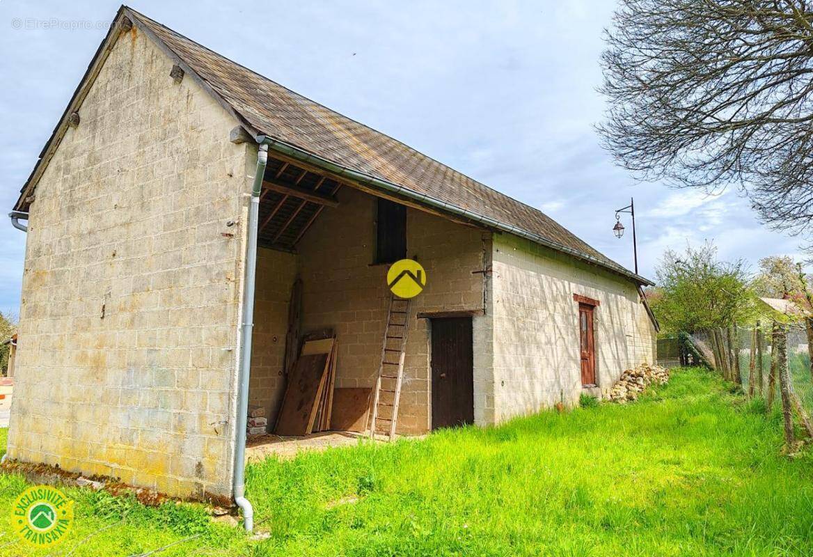 Maison à AUBIGNY-SUR-NERE