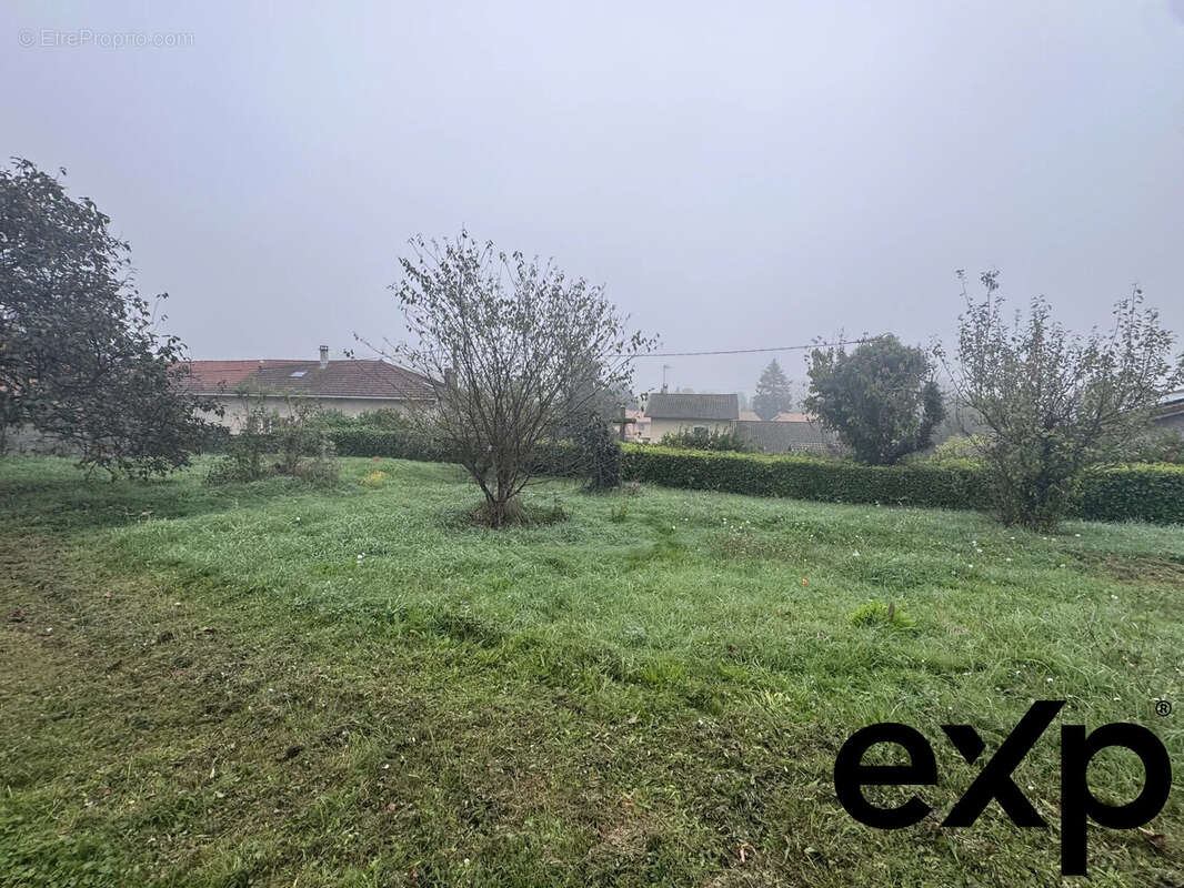 Terrain à OYTIER-SAINT-OBLAS