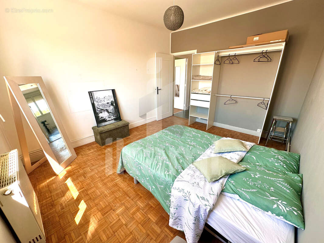 Appartement à BOURG-LES-VALENCE